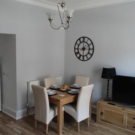 Portum -John St Apartment Helensburgh Buitenkant foto